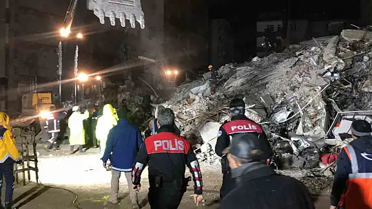 Elazığ'da arama çalışmaları tamamlandı, son kişinin de cansız bedenine ulaşıldı