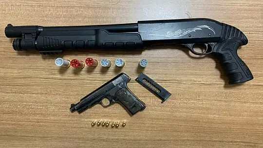 Elazığ'da asayiş uygulaması: Kesinleşmiş hapis cezası bulunan 8 kişi yakalandı