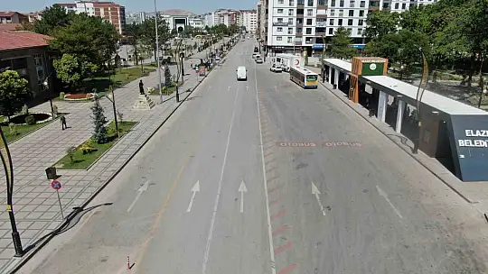 Elazığ'da bayram tatilinin ilk gününde yollar ve caddeler boş kaldı