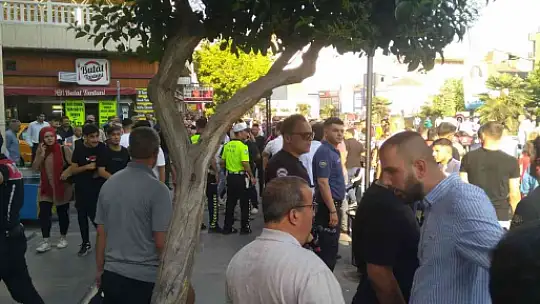 Elazığ'da bıçaklı kavga: 3 yaralı
