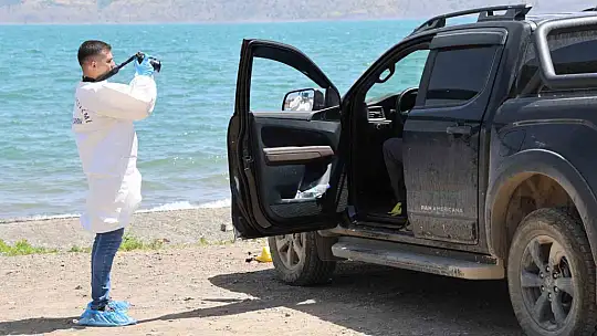 Elazığ'da bir araç içerisinde 2 kişi ölü bulundu