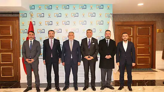 Elazığ'da CHP'li aday seçim öncesi diğer siyasi partilerin adayları ile bir araya geldi