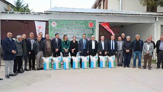 Elazığ'da çiftçilere yüzde 75 hibeli fasulye tohumu dağıtıldı