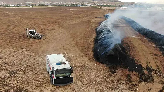 Elazığ'da çıkan yangında 400 ton saman kül oldu
