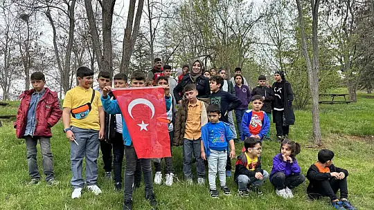 Elazığ'da depremzede çocuklara doğal terapi