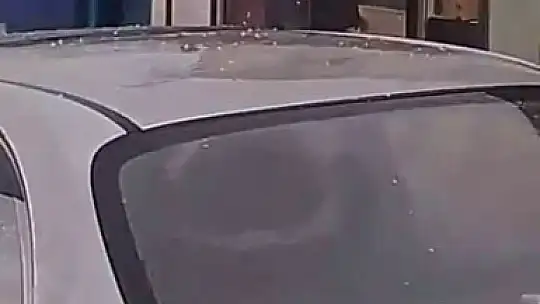 Elazığ'da dolu yağışı etkili oldu