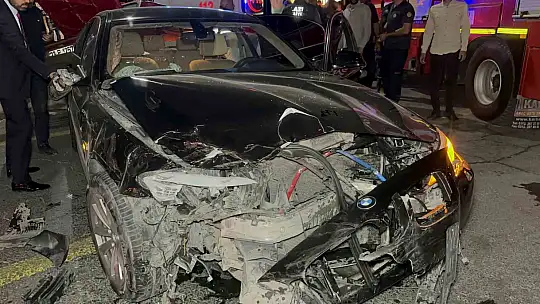 Elazığ'da feci kaza: 2'si ağır 6 yaralı