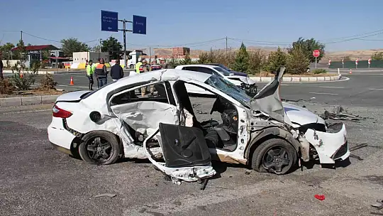 Elazığ'da feci kaza: 7 yaralı