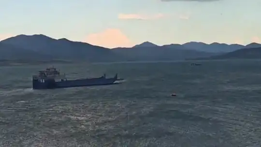 Pertek Feribotu fırtınada zor anlar yaşadı