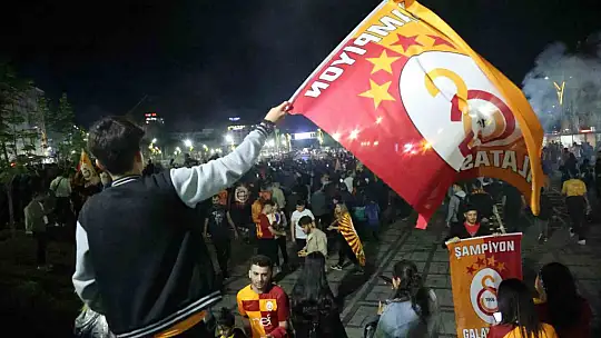 Elazığ'da Galatasaray taraftarlarının şampiyonluk coşkusu