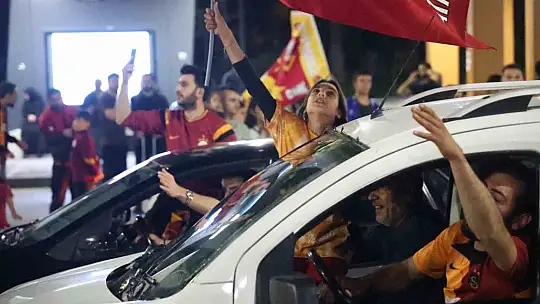 Elazığ'da Galatasaray taraftarlarının şampiyonluk coşkusu