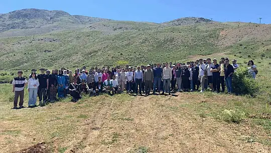 Elazığ'da Hazarbaba Dağı'na doğa yürüyüşü gerçekleştirildi