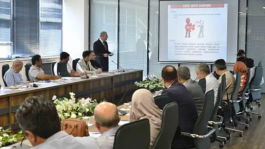 Elazığ'da İl Hayat Boyu Öğrenme Komisyonu Toplantısı