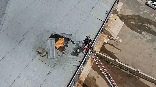 Elazığ'da iş yerinde çıkan yangın söndürüldü