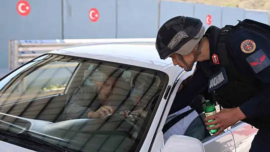 Elazığ'da jandarma ekiplerinden bayram denetimi