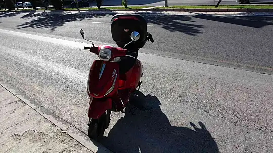 Elazığ'da kadın sürücü motosiklet ile yayaya çarptı