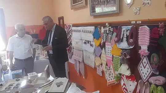 Elazığ'da kadınların el emekleri görücüye çıktı