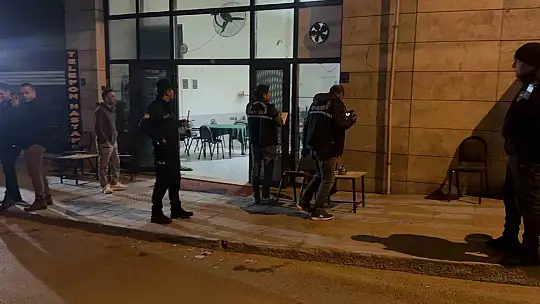 Elazığ'da kıraathaneye silahlı saldırı: 2 yaralı