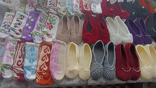 Elazığ'da kursiyerlerin ürettiği ürünler sergilendi
