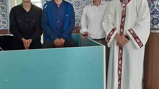 Elazığ'da Mihrap ve Minberde Gençler Var Projesi