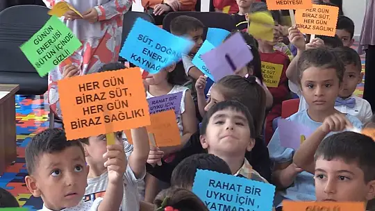 Elazığ'da miniklere okul sütü dağıtıldı