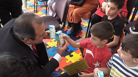 Elazığ'da miniklere okul sütü dağıtıldı