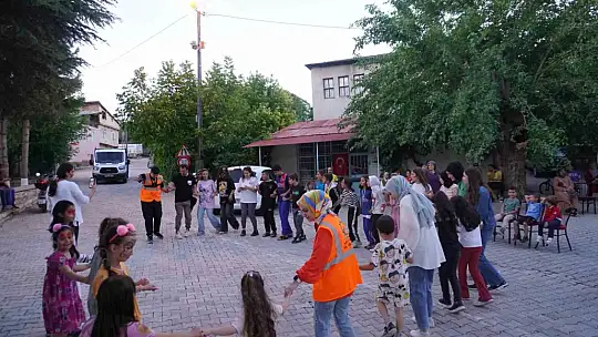 Elazığ'da öğrenciler doyasıya eğlendi