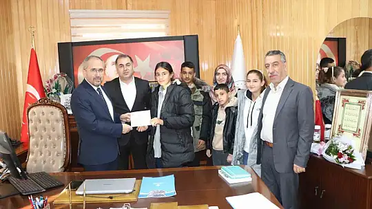 Elazığ'da öğrencilerden Filistin'e anlamlı destek