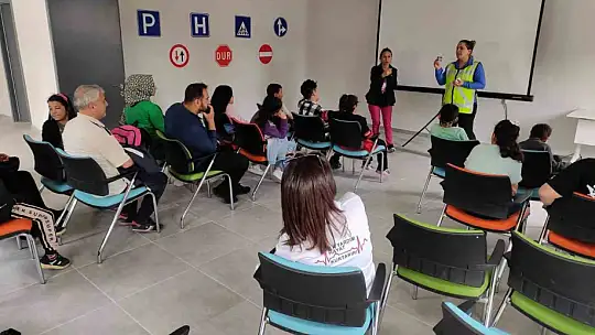 Elazığ'da öğrencilere trafik eğitimi verildi