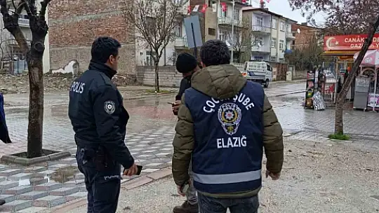 Elazığ'da okul önü denetimleri sürüyor
