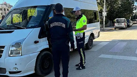 Elazığ'da okul önü denetimleri sürüyor