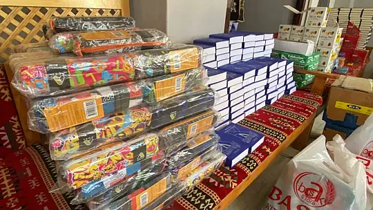 Elazığ'da örnek 'Eğitim' çalışması: Bin 500 öğrenciye kırtasiye yardımı