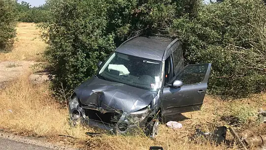 Elazığ'da otomobil şarampole uçtu: 4 yaralı