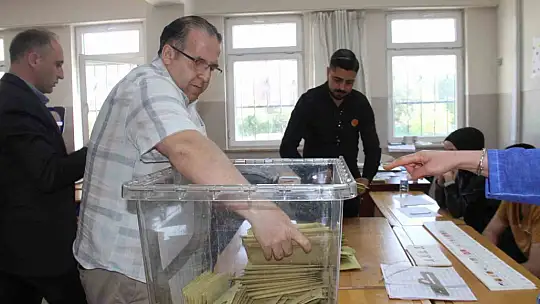 Elazığ'da oy kullanma işlemi sona erdi