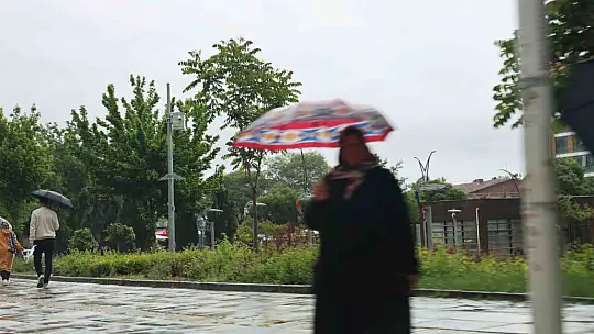 Elazığ'da sağanak yağış etkili oldu