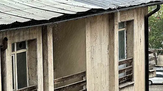Elazığ'da sağanak yağış