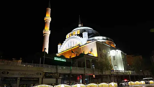 Elazığ'da Sakal-ı Şerif'i görmek için sıraya girdiler