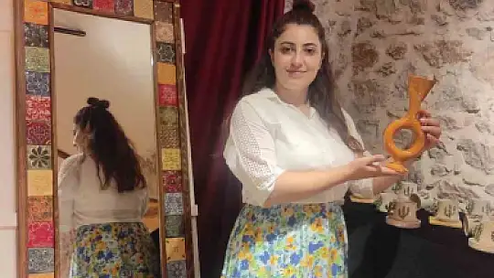 Elazığ'da seramik sergisi büyük ilgi görüyor
