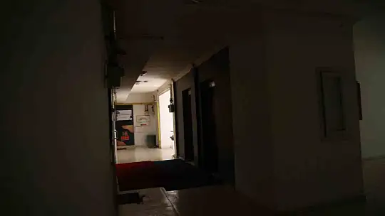 Elazığ'da sık sık yaşanan elektrik kesintisi esnafı bezdirdi