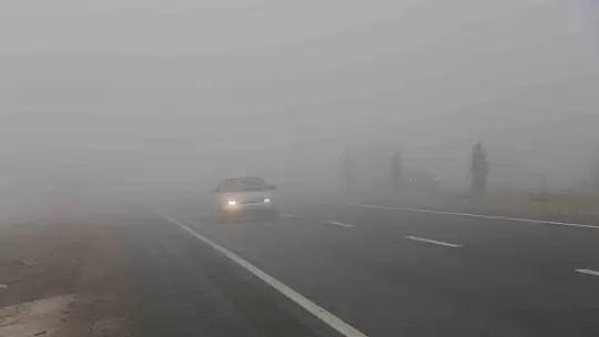 Elazığ'da sis etkili oldu, görüş mesafesi 2 metreye kadar düştü
