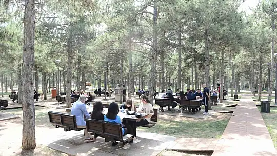 Elazığ'da spor ve kitap okuma etkinliği yapıldı