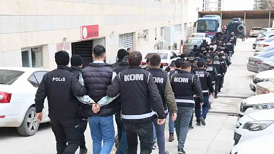 Elazığ'da suç örgütüne yönelik operasyonda gözaltına alınan 35 şüpheli adliyeye sevk edildi