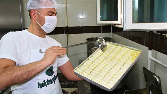 Elazığ'da tatlıcıların bayram mesaisi başladı