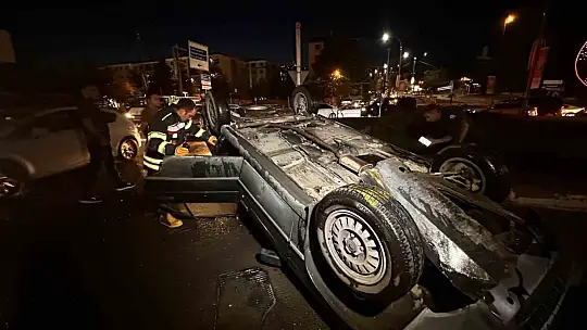 Elazığ'da ters dönen otomobil yandı: 1 yaralı
