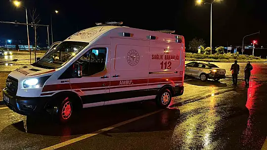 Elazığ'da tır ile otomobil çarpıştı: 1'i ağır 3 yaralı