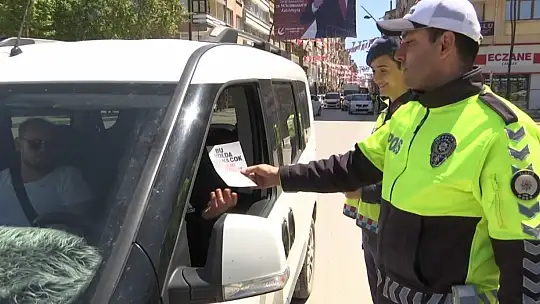 Elazığ'da Trafik Haftası'nda yolcular bilgilendirildi