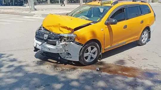 Elazığ'da trafik kazası: 2 yaralı