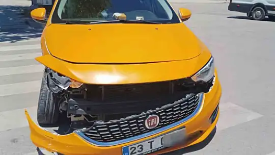 Elazığ'da trafik kazası: 2 yaralı