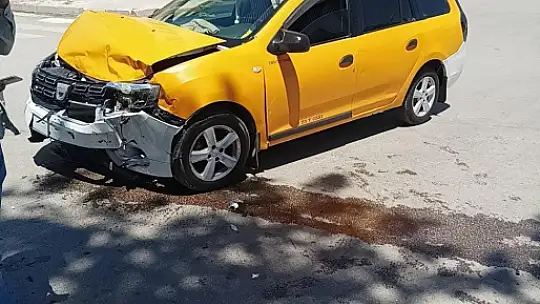 Elazığ'da trafik kazası: 2 yaralı