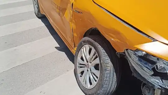 Elazığ'da trafik kazası: 2 yaralı